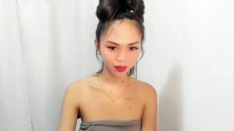 Snapshot of kimberly_tart chatting on 10.27.25 Kimberly online show from 10.27.25