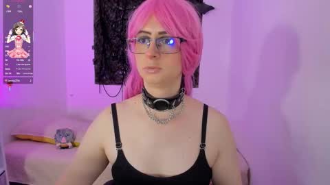 Snapshot of kimberly_thonson chatting on 10.12.25 kimberly_thonson online show from 10.12.25