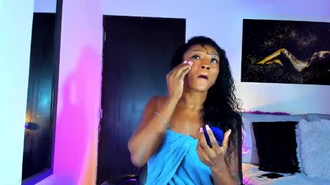 Kimberly Banks online show from 01.12.25