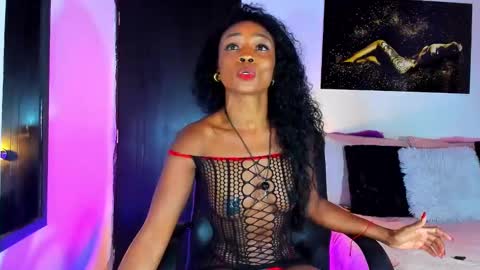 Kimberly Banks online show from 02.07.25