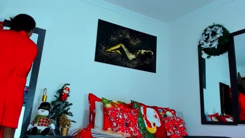 Kimberly Banks online show from 12.04.25