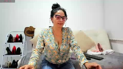 Snapshot of kimberlybirdhot chatting on 07.14.26 Kimberly online show from 07.14.26