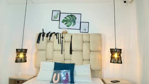 kimberlyfox_t online show from 05.12.26