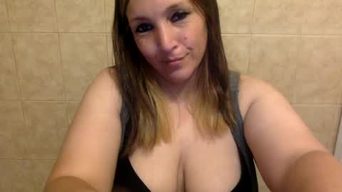 Snapshot of kimberlylynn chatting on 07.31.26 KimberlyLynn online show from 07.31.26