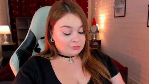 Snapshot of kimberlymaran chatting on 02.04.25 The one that you wont be able to forget online show from 02.04.25