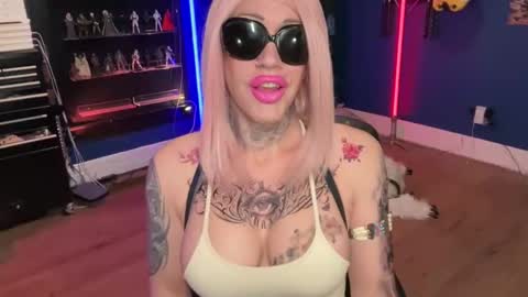 Snapshot of kimberlynnhaven chatting on 02.10.25 Kimber Haven online show from 02.10.25