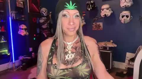 Snapshot of kimberlynnhaven chatting on 09.29.25 Kimber Haven online show from 09.29.25