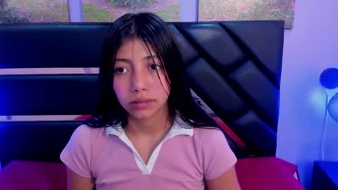 Kimberly Villalobos online show from 01.14.25
