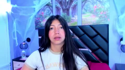 Snapshot of kimberlyvillalobos chatting on 10.20.25 Kimberly Villalobos online show from 10.20.25