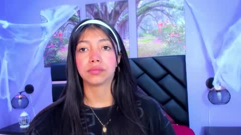 Snapshot of kimberlyvillalobos chatting on 11.07.25 Kimberly Villalobos online show from 11.07.25