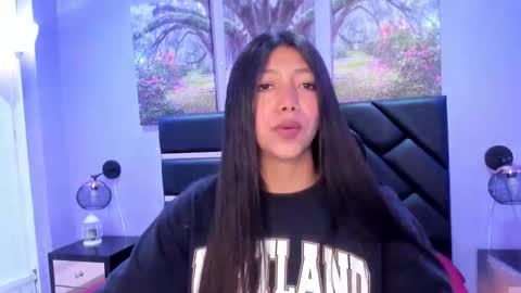 Snapshot of kimberlyvillalobos chatting on 11.13.25 Kimberly Villalobos online show from 11.13.25