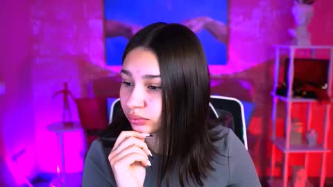 kimclarks online show from 10.13.25