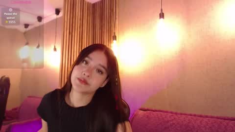 Snapshot of kimgarcez chatting on 11.02.25 kimgarcez online show from 11.02.25