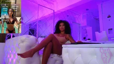 Kim online show from 11.18.25