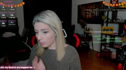 Wolfs Girl online show from 11.23.25