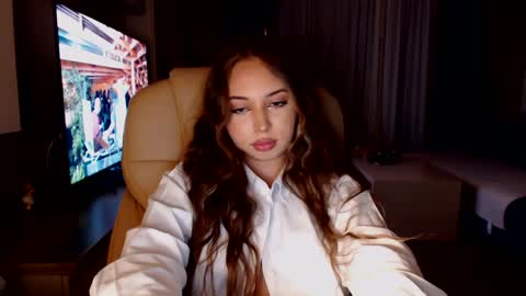 Snapshot of kimlee4 chatting on 01.10.25 Kim Lee online show from 01.10.25