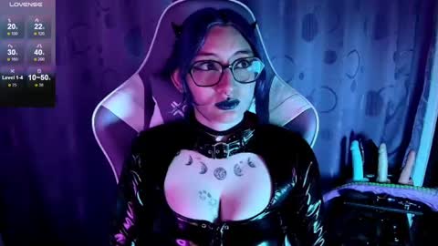 Snapshot of kimlennox_ chatting on 09.25.25 online show from 09.25.25