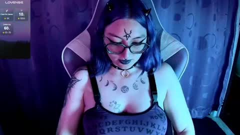 Snapshot of kimlennox_ chatting on 09.26.25 online show from 09.26.25