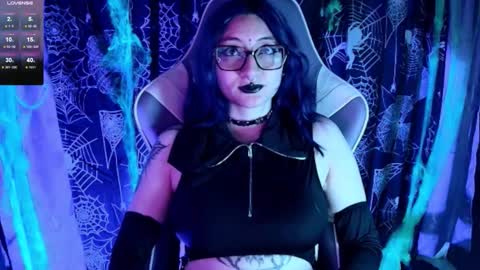 Snapshot of kimlennox_ chatting on 10.30.25 online show from 10.30.25