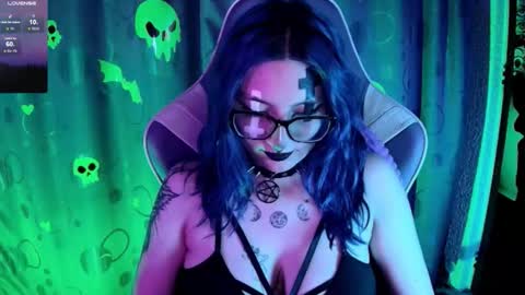   online show from 11.20.25