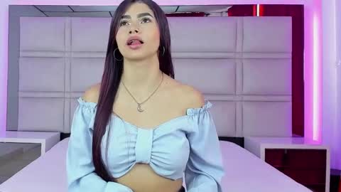 Snapshot of kimluna_11_ chatting on 09.28.25 kim luna online show from 09.28.25