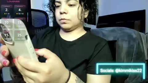 Snapshot of kimmiakiss22 chatting on 10.10.25 Kimmi online show from 10.10.25