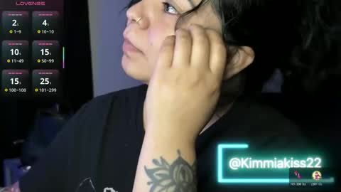 Snapshot of kimmiakiss22 chatting on 10.22.25 Kimmi online show from 10.22.25