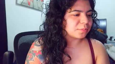 Snapshot of kimmiakiss22 chatting on 11.10.25 Kimmi online show from 11.10.25