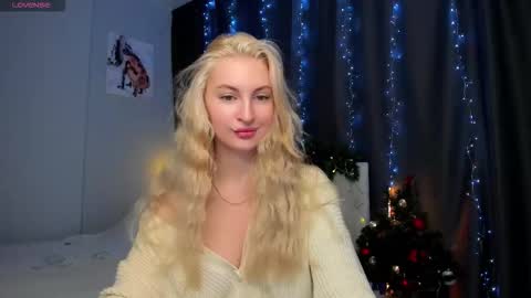 kimmy1_powell online show from 12.18.25