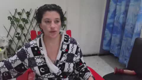 Snapshot of kimmy_sander1 chatting on 10.31.25 Kimmy online show from 10.31.25