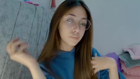 kimm online show from 10.19.25