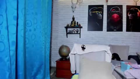 Melany online show from 02.25.25