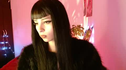 Snapshot of kind_scarlett chatting on 04.28.26 Kind Scarlett online show from 04.28.26