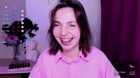 Hazel online show from 03.31.26