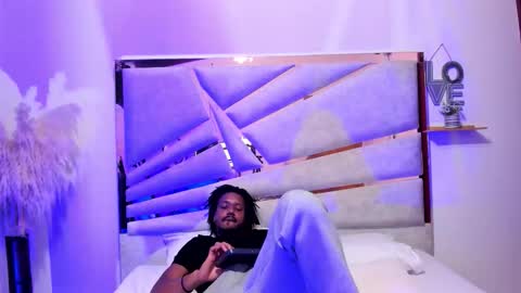 Snapshot of king__ebony chatting on 10.14.25 king__ebony online show from 10.14.25