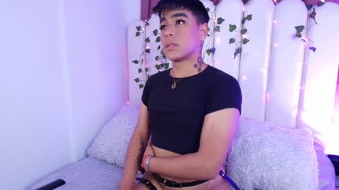 king  help me reach 100 likes online show from 12.27.24