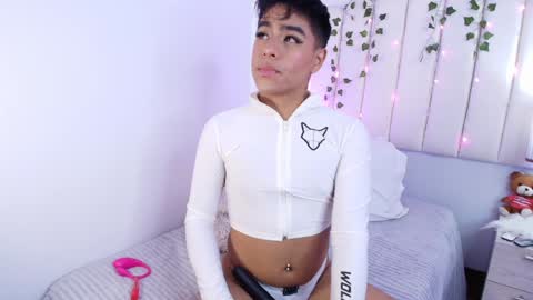 king  help me reach 100 likes online show from 01.03.25