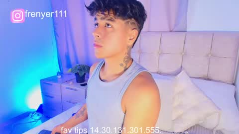Snapshot of king_azahell chatting on 05.16.26 king help me reach 100 likes online show from 05.16.26