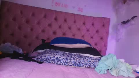 Bella online show from 10.12.25