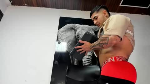 Angel Falconer online show from 10.25.25