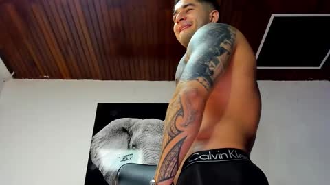 Angel Falconer online show from 11.13.25