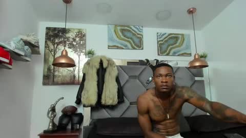 HOT MEN BLACK online show from 12.04.24