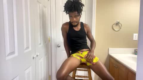 Snapshot of kingalmighty01 chatting on 09.29.25 King Almighty01 online show from 09.29.25