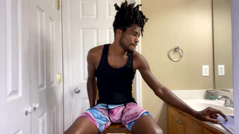 Snapshot of kingalmighty01 chatting on 10.08.25 King Almighty01 online show from 10.08.25