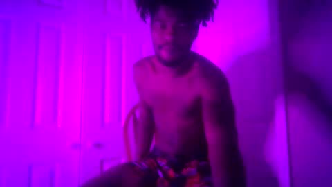 Snapshot of kingalmighty01 chatting on 10.28.25 King Almighty01 online show from 10.28.25