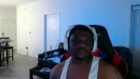 Snapshot of kingbell3489 chatting on 06.14.26 kingbell3489 online show from 06.14.26