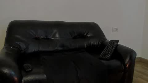 Snapshot of kingmallcom chatting on 12.15.24 The King online show from 12.15.24