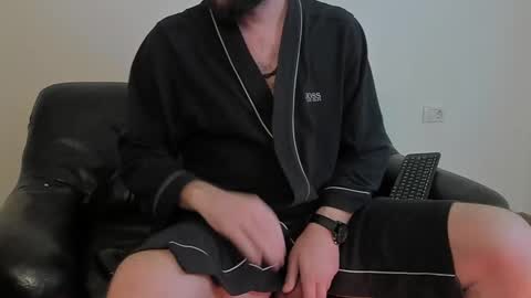 Snapshot of kingmallcom chatting on 01.06.25 The King online show from 01.06.25