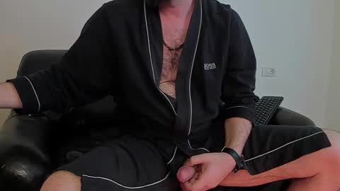 Snapshot of kingmallcom chatting on 02.10.25 The King online show from 02.10.25