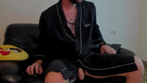 Snapshot of kingmallcom chatting on 09.18.25 The King online show from 09.18.25